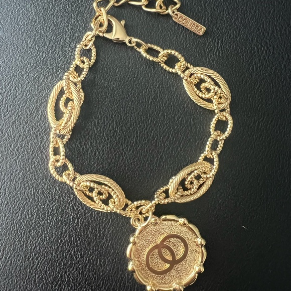 Bracelet with a pendant with balls inside - Picture 2 of 3